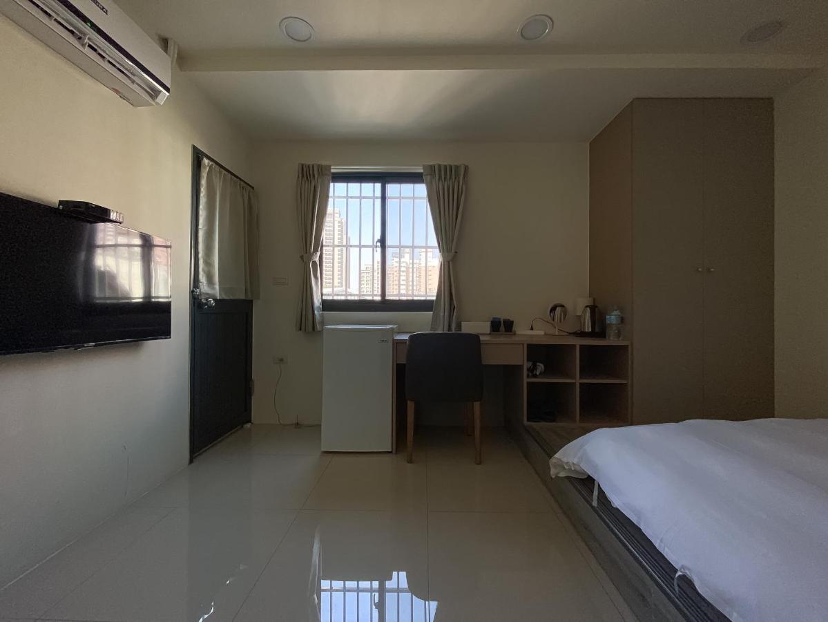 Sleeping Quilt Hotel Taichung Exterior photo